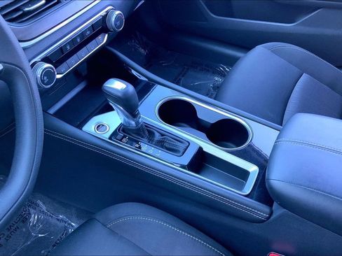 Used 2023 Nissan Altima 2.5 SV image 13