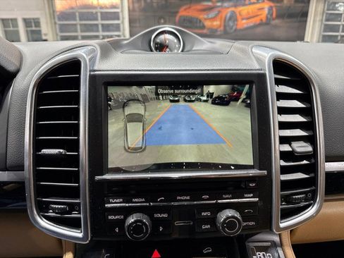 Used 2016 Porsche Cayenne image 82