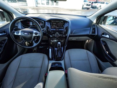 Used 2013 Ford Focus Electric Hatchback image 32