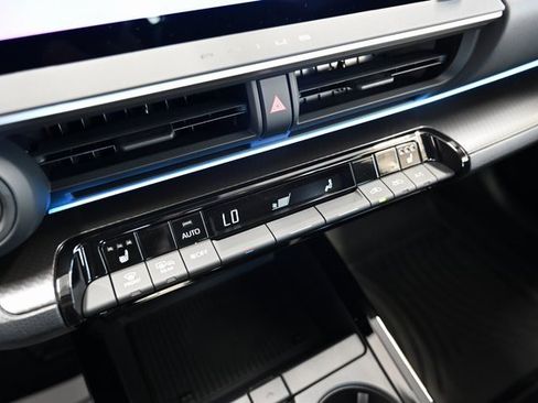 New 2026 Toyota Prius Plug-In Hybrid image 17