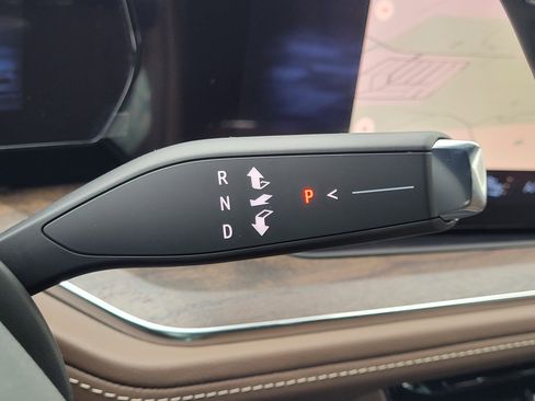 New 2026 Chevrolet Suburban High Country image 18