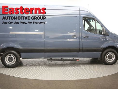 Used 2019 Mercedes-Benz Sprinter 170 image 41