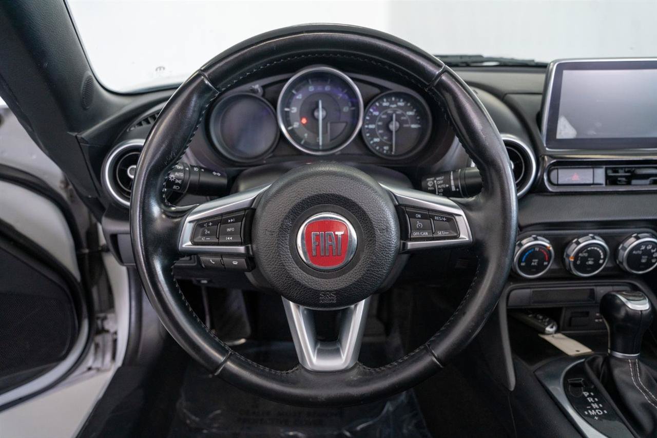 Used 2019 FIAT 124 Spider Lusso w/ Convenience Group RWD image 11