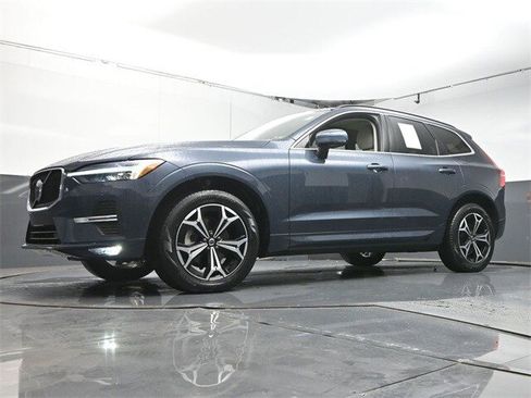Certified 2022 Volvo XC60 B5 Momentum w/ Climate Package image 36