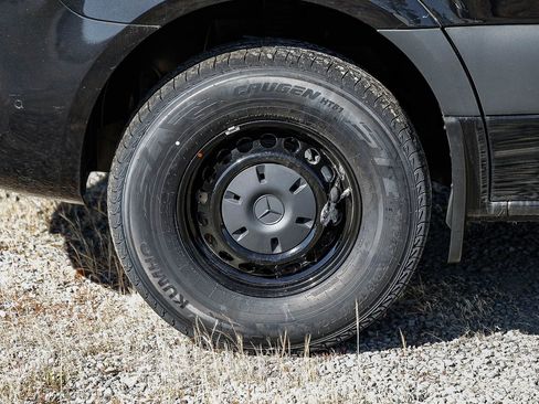 New 2026 Mercedes-Benz Sprinter 2500 image 9