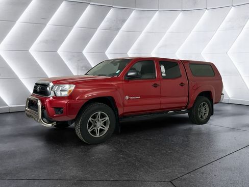Used 2013 Toyota Tacoma PreRunner w/ SR5 Pkg RWD image 3
