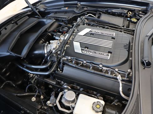 Used 2016 Chevrolet Corvette Z06 w/ 3LZ Preferred Equipment Group image 39