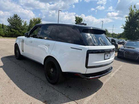Used 2023 Land Rover Range Rover SE AWD/4WD image 7
