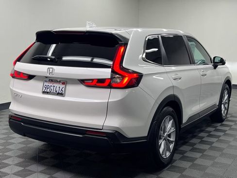 Used 2025 Honda CR-V EX image 5