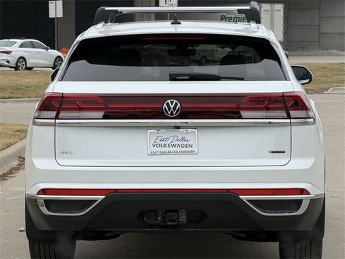 New 2026 Volkswagen Atlas Cross Sport SEL image 4