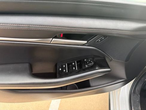 Used 2024 MAZDA MAZDA3 s FWD image 12
