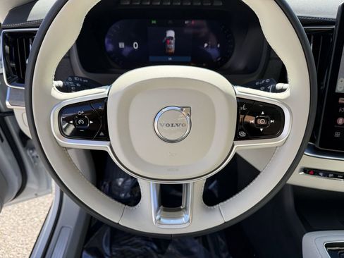 New 2026 Volvo XC90 B6 Ultra image 19
