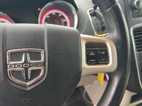 Used 2012 Dodge Grand Caravan SE image 15