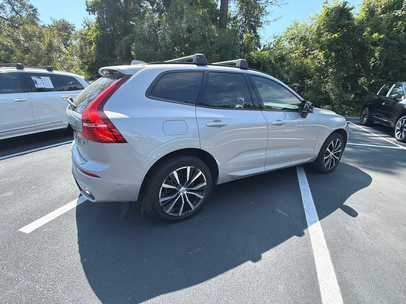 Used 2024 Volvo XC60 B5 Plus w/ Protection Package Premier AWD/4WD image 16