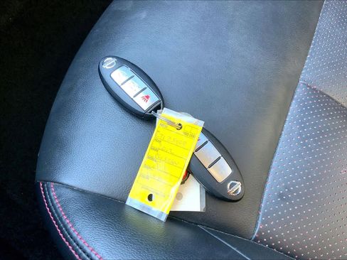 Used 2012 Nissan Juke SL image 15