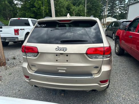 Used 2015 Jeep Grand Cherokee Overland w/ Advanced Technology Group RWD image 5