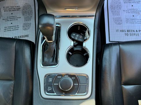 Used 2019 Jeep Grand Cherokee Limited AWD/4WD image 58