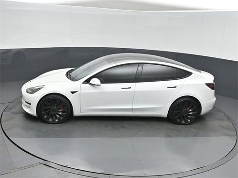Used 2022 Tesla Model 3 Performance image 36