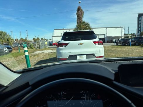 Used 2025 MAZDA MAZDA3 s image 15