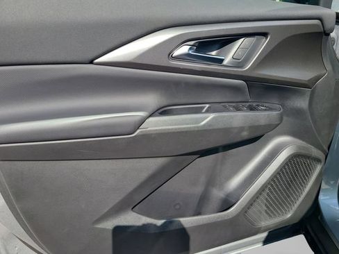 New 2026 Chevrolet Equinox EV LT image 18