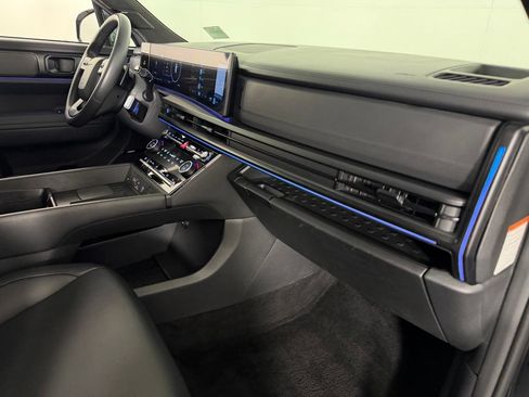 Used 2025 Hyundai Santa Fe Calligraphy AWD/4WD image 33