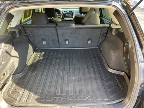 Used 2015 Subaru Outback 2.5i Premium AWD/4WD image 23