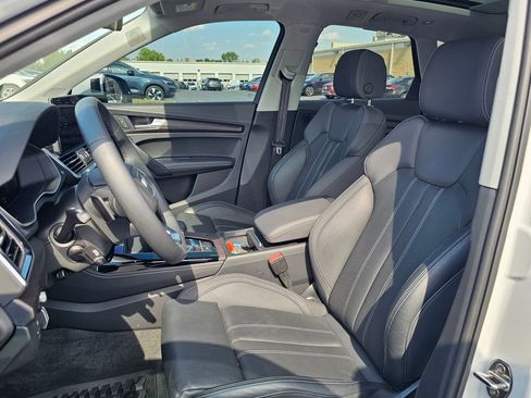 Certified 2022 Audi Q5 2.0T Prestige AWD/4WD image 3