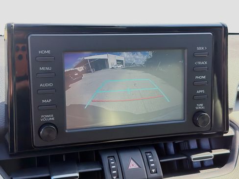 Used 2019 Toyota RAV4 XLE Premium FWD image 14