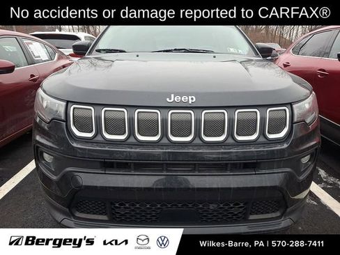 Used 2022 Jeep Compass Latitude w/ Convenience Group image 2