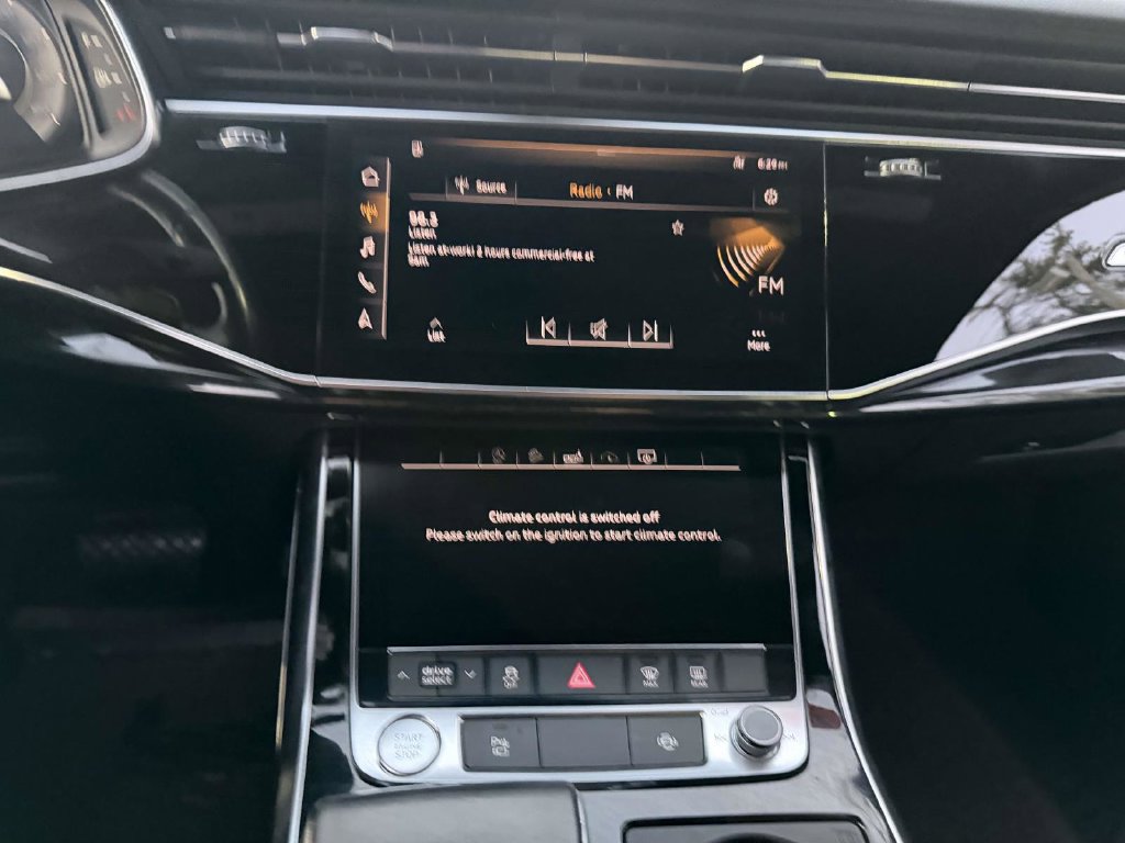 Used 2019 Audi Q8 Premium w/ Convenience Package AWD/4WD image 27
