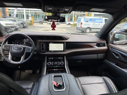 Used 2022 GMC Yukon XL Denali w/ Max Trailering Package AWD/4WD image 15