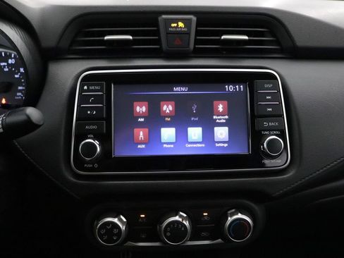 Used 2020 Nissan Versa S FWD image 25