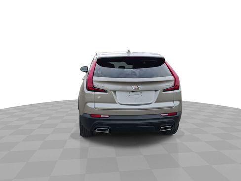 Certified 2023 Cadillac XT4 Luxury w/ Cold Weather Package FWD image 7