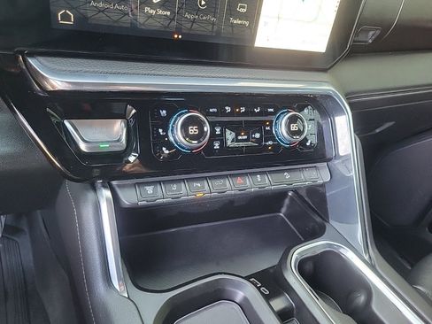 Used 2024 GMC Sierra 2500 Denali w/ Denali Reserve Package image 23