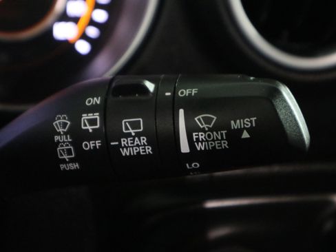 Used 2021 Jeep Wrangler Unlimited Sahara AWD/4WD image 31