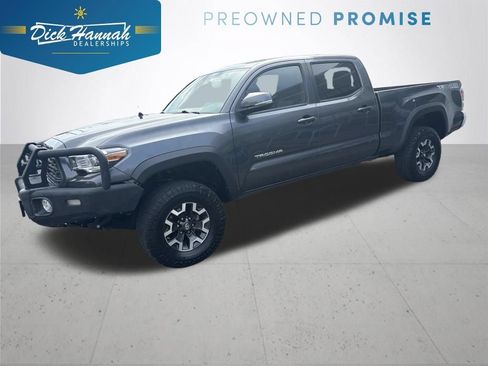 Used 2020 Toyota Tacoma TRD Off-Road AWD/4WD image 1