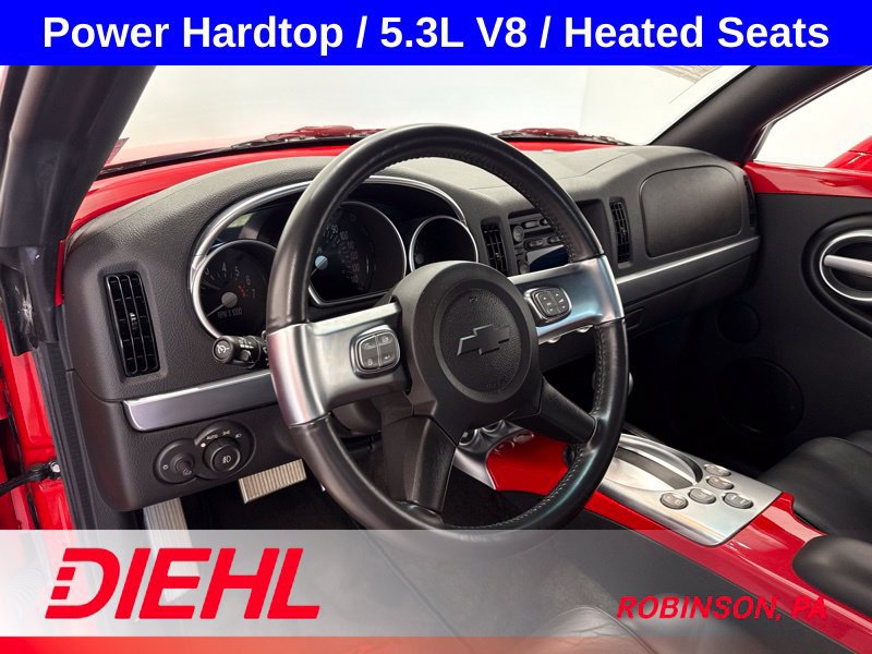 Used 2004 Chevrolet SSR w/ Preferred Equipment Group RWD image 23