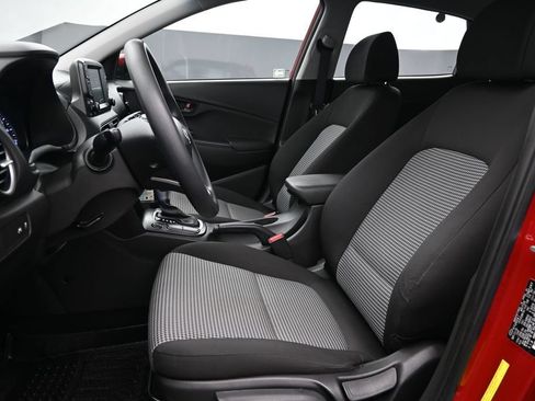 Used 2020 Hyundai Kona SE AWD/4WD image 11