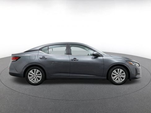 Used 2025 Nissan Sentra S FWD image 10