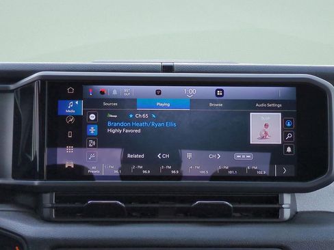 Used 2025 Jeep Wrangler Sport image 18