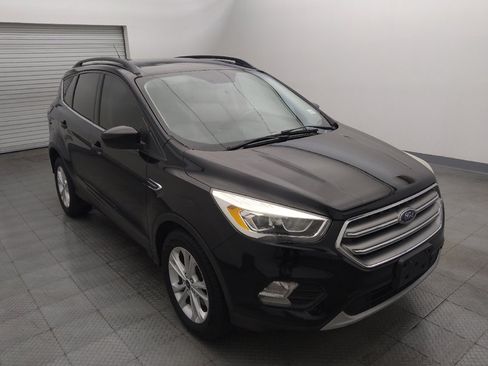 Used 2017 Ford Escape SE w/ SE Leather Comfort Package FWD image 13