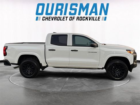 Used 2025 Chevrolet Colorado W/T w/ WT Custom Package image 7