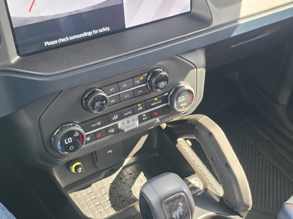 Used 2024 Ford Bronco Raptor w/ Interior Carbon Fiber Pack 6 AWD/4WD image 26