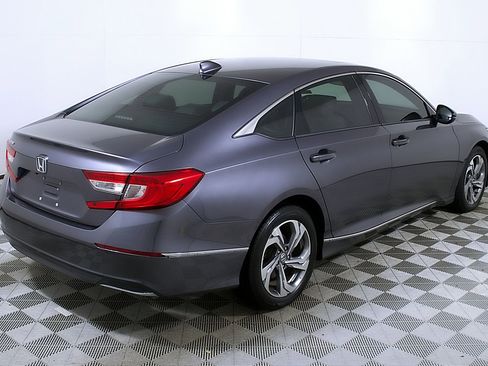 Used 2018 Honda Accord EX image 7