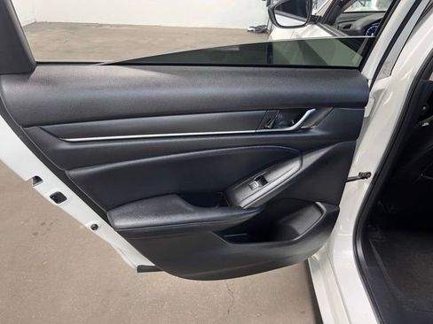 Used 2021 Honda Accord Sport Special Edition image 19