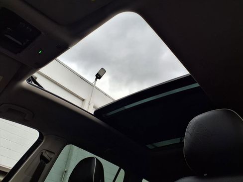 New 2026 Volkswagen Atlas SEL Premium R-Line image 8