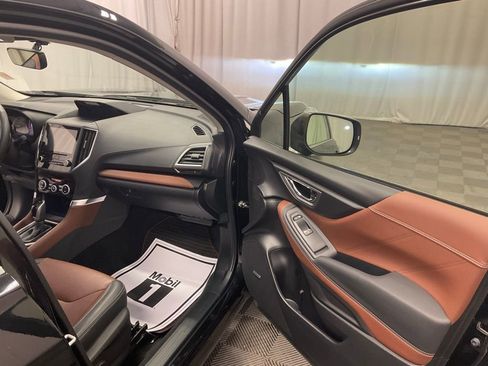 Used 2023 Subaru Forester Touring image 27