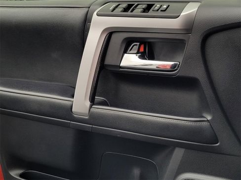 Used 2020 Toyota 4Runner SR5 image 24