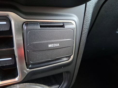 Used 2025 Jeep Wrangler Unlimited Sahara w/ Safety Group image 24