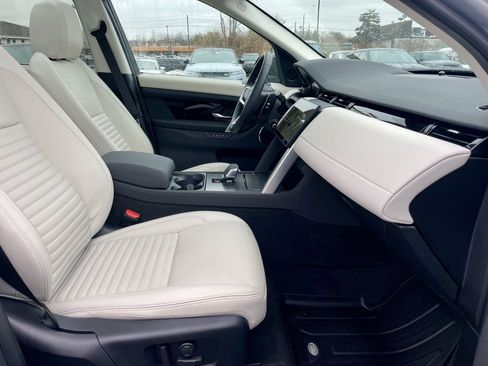 Certified 2024 Land Rover Discovery Sport S image 15